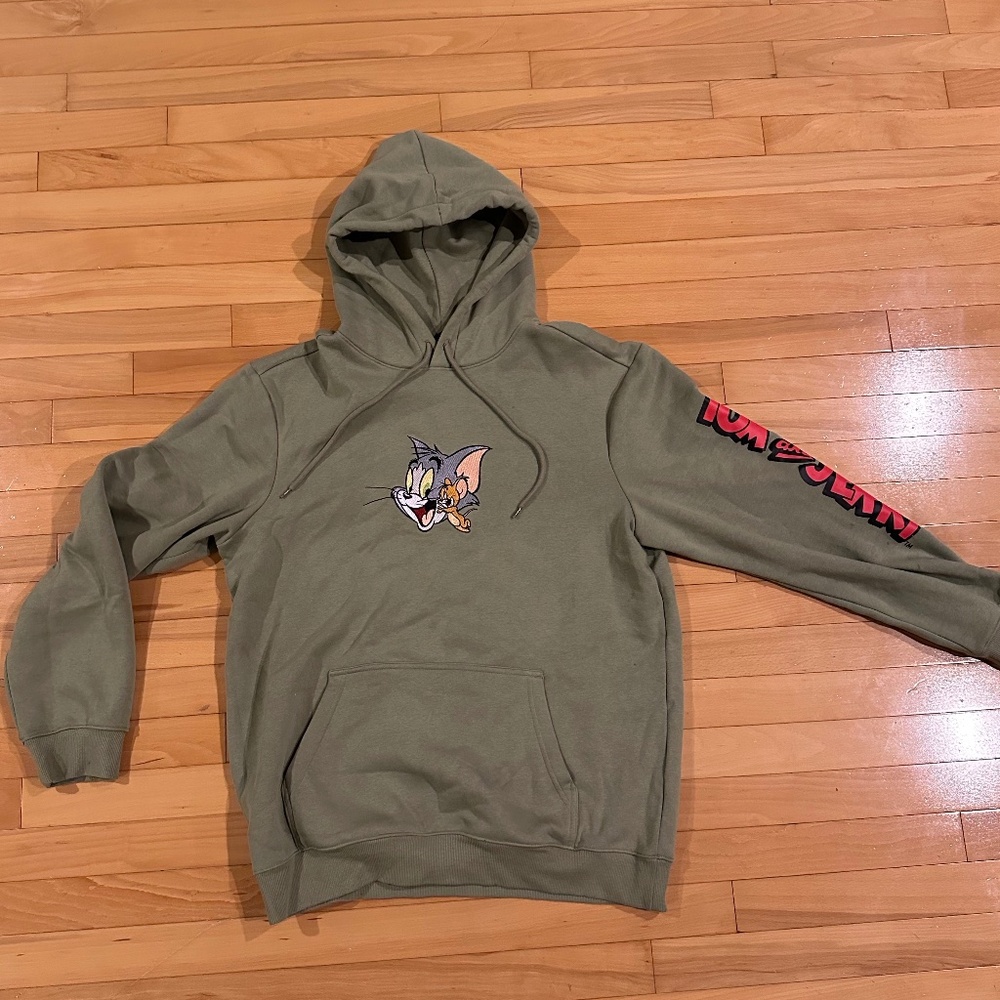 H&M Tom&Jerry sweatshirt